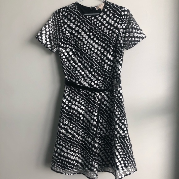 EVERYTHING MUST GO: MICHAEL KORS FLORAL PRINT DRESS - Picture 5 of 10